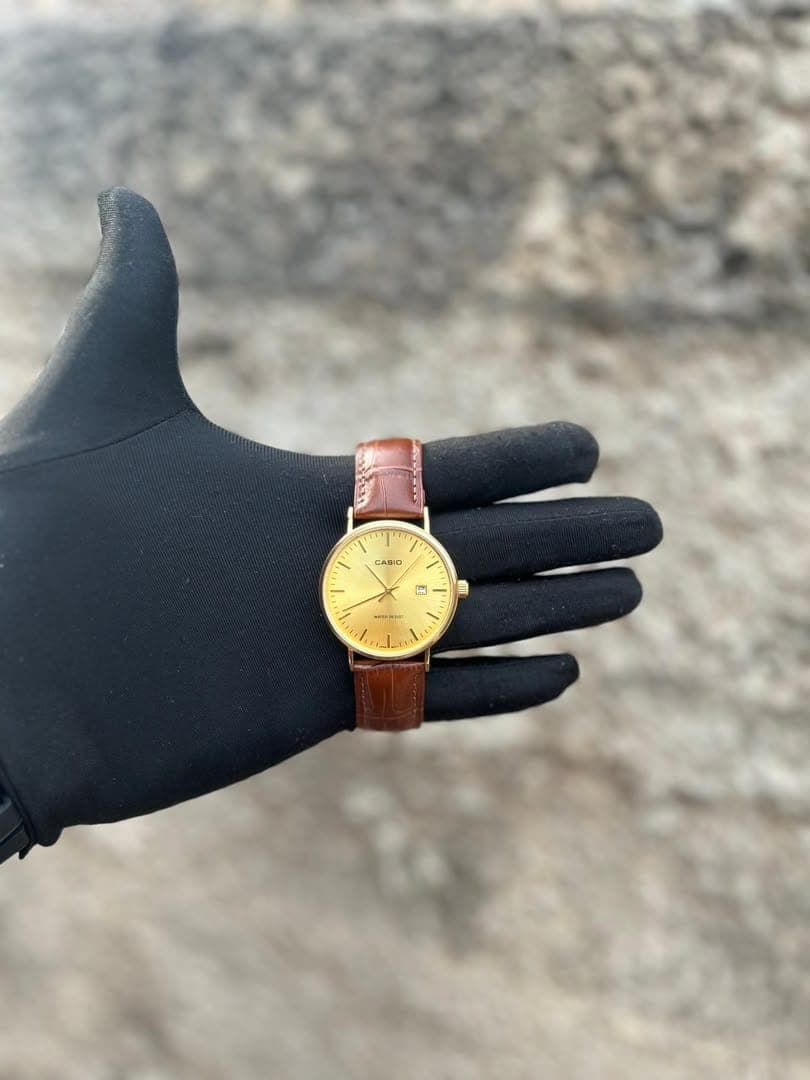 Classic watch for men
